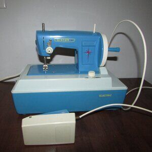 Vintage Sister Electric Kids Sewing Machine
